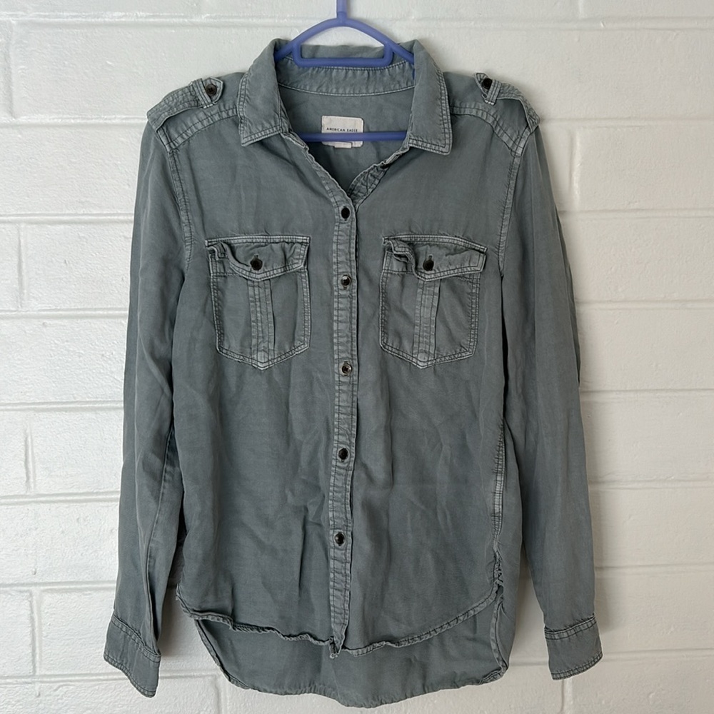 American Eagle Boyfriend Button Down